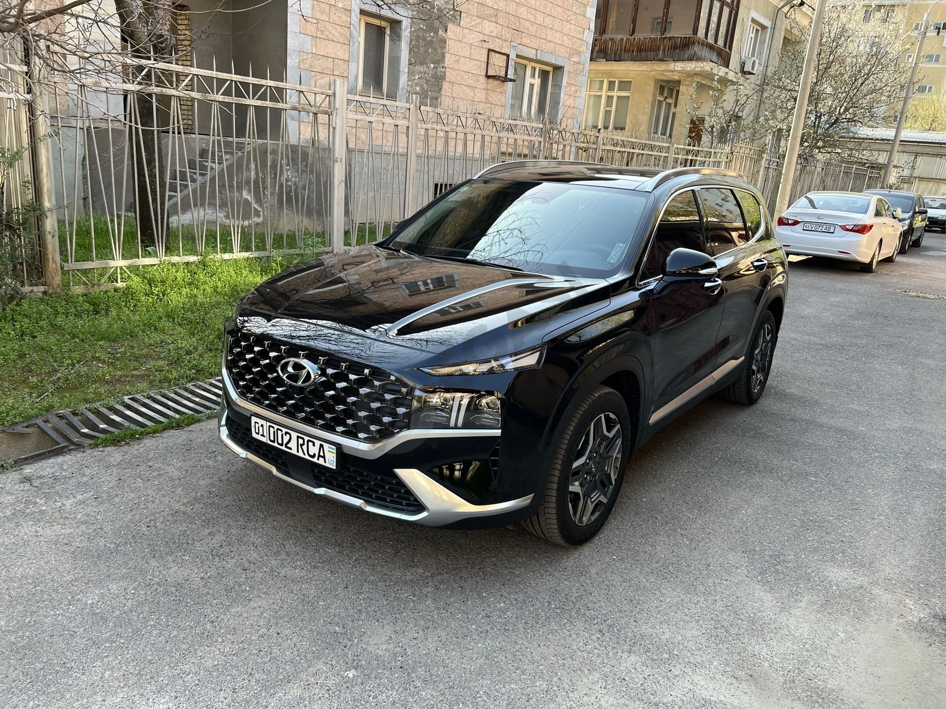 Продам Hyundai Santa Fe 3,5L Full options, 2021 год, 23.000 пробег - Cover Photo