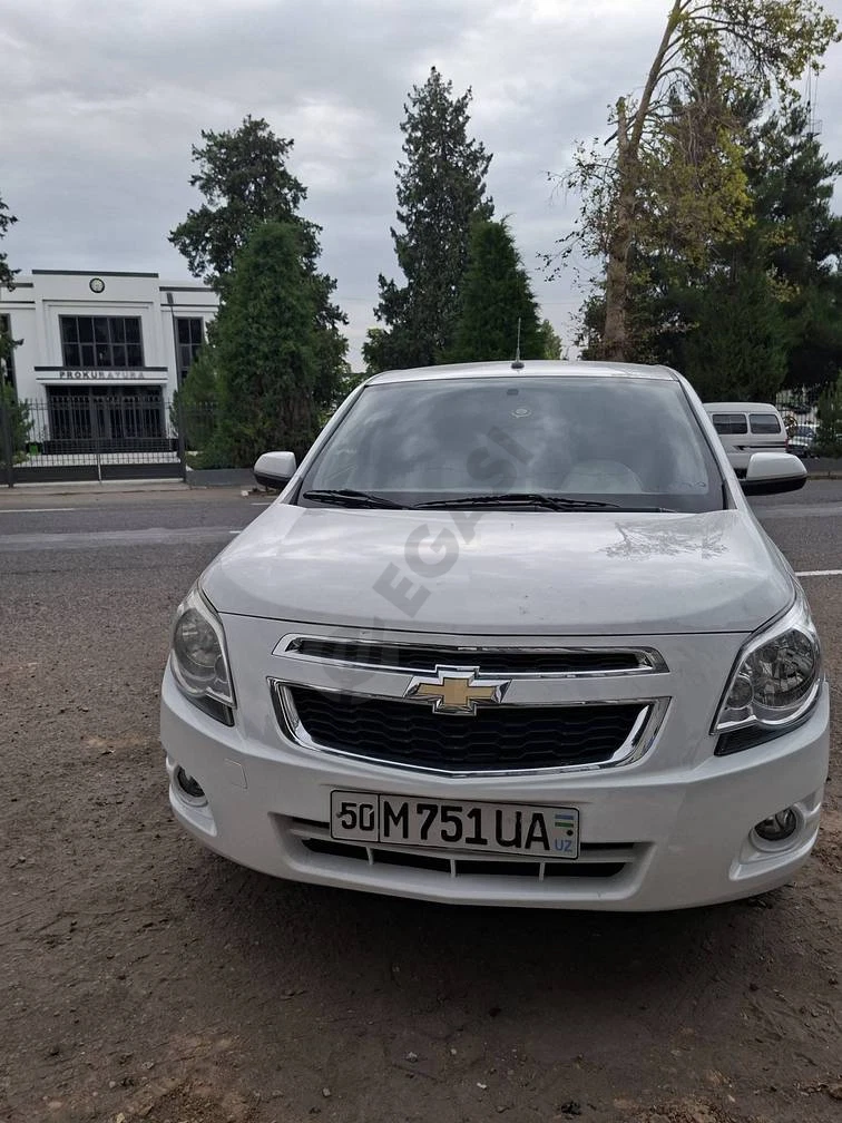 Chevrolet Cobalt, 2022 - Cover Photo