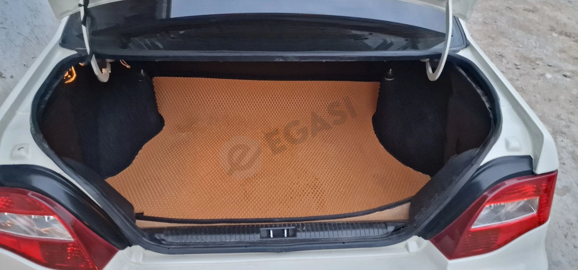 Nexia 2 2016yil 75000 km - Cover Photo