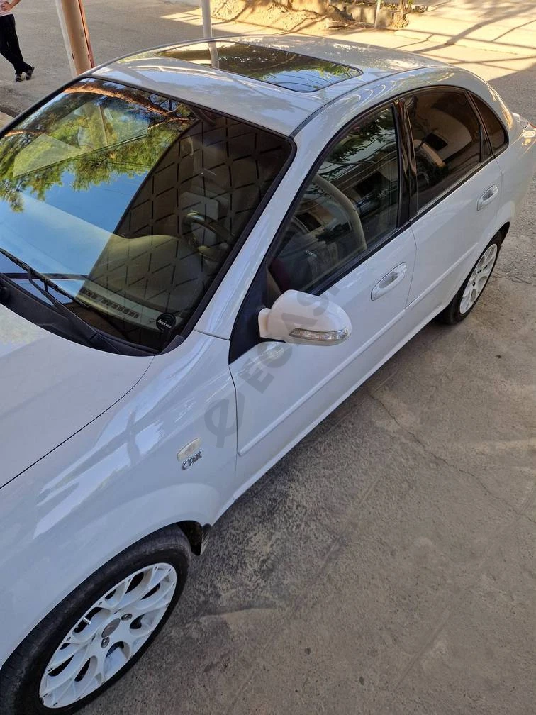 Chevrolet Lacetti, 2009 - Cover Photo