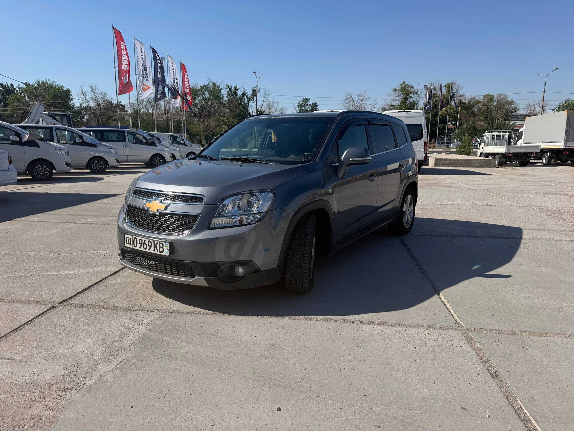Chevrolet Orlando LTZ 3-позиция Корейской сборки - Cover Photo