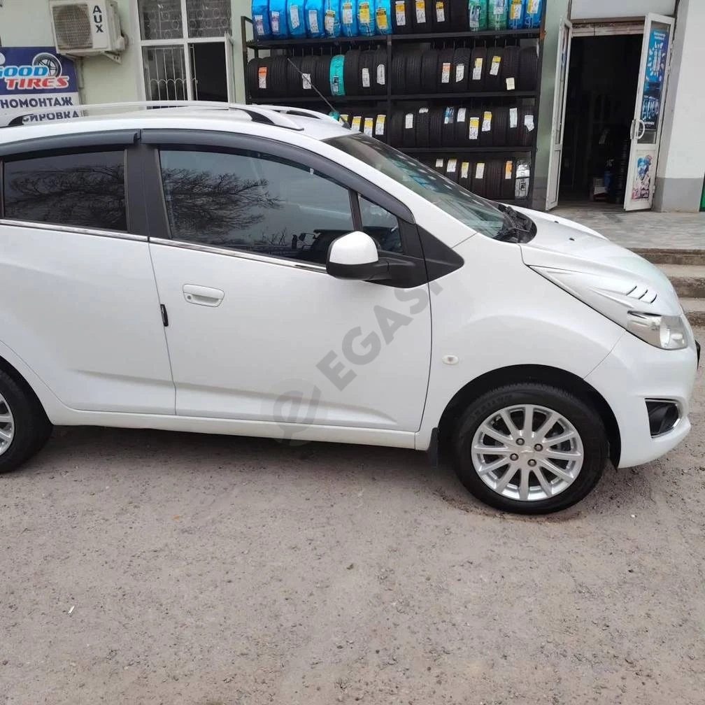 Chevrolet Spark, 2019 - Cover Photo