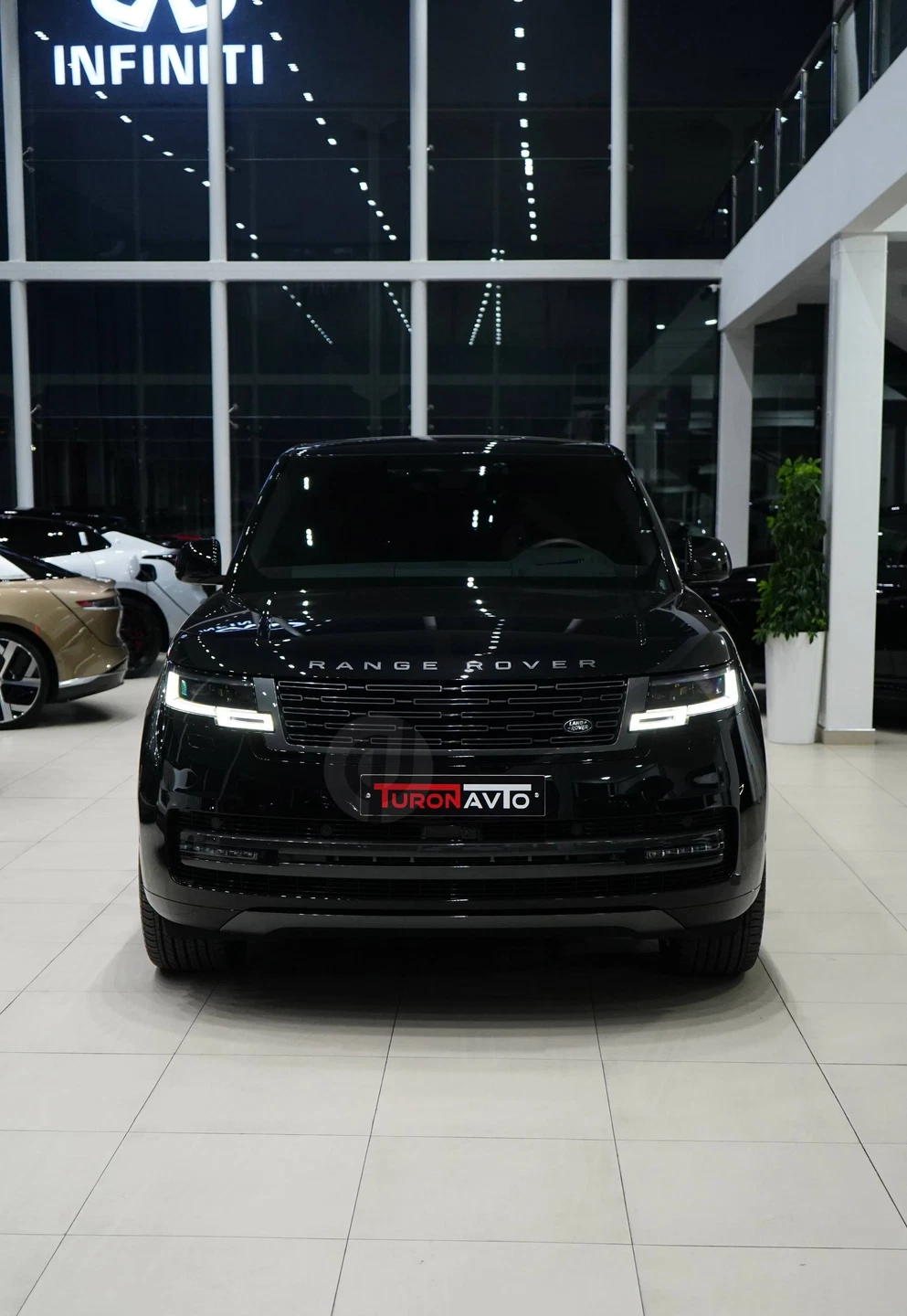 Range Rover Autobiography P530 2026 - Cover Photo