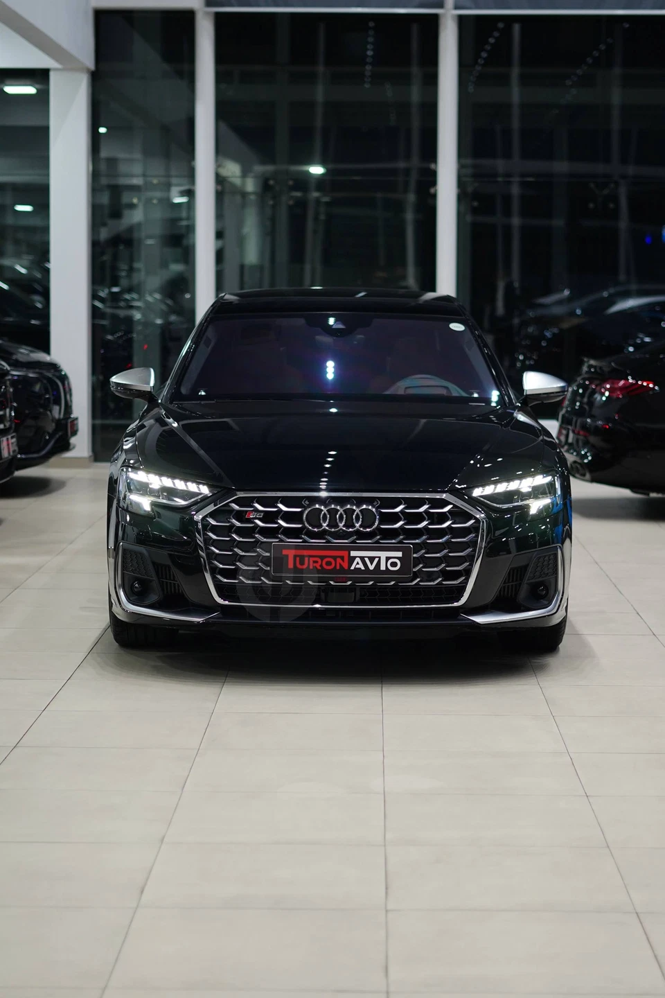 Audi S8 Quattro 2025 - Cover Photo