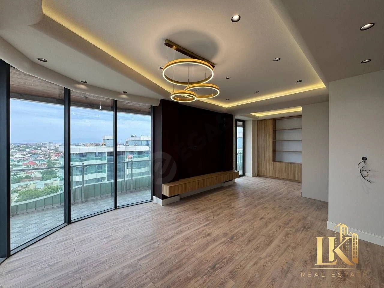Квартира 3 комнаты 179 м² ЖК Modern Stroy - Cover Photo