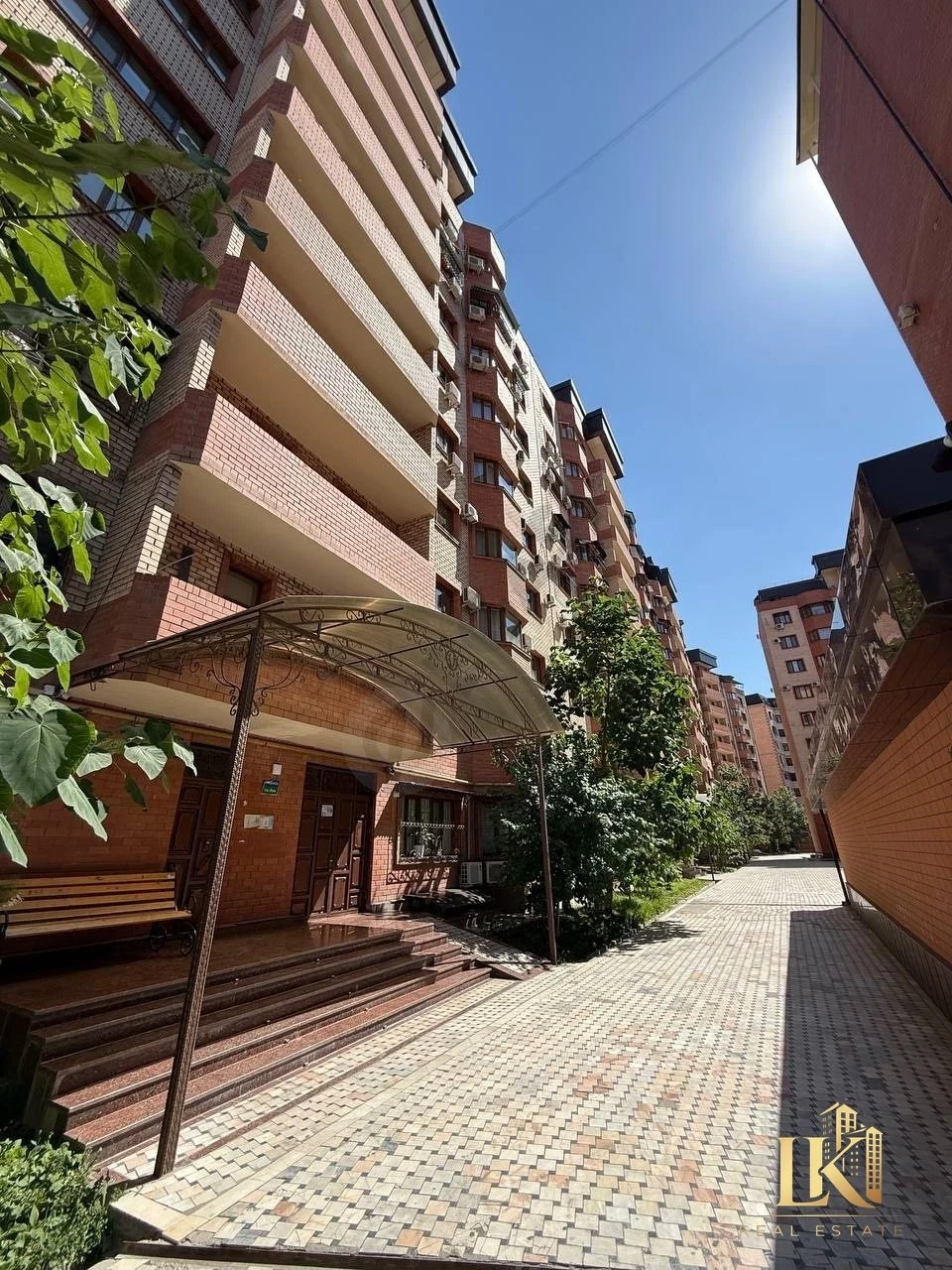 2-комнатная квартира Dream House Яккасарайский - Cover Photo