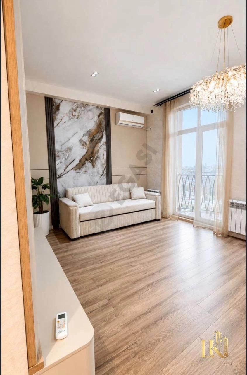 Квартира 2-комнатная Glamour Residence Евроремонт - Cover Photo
