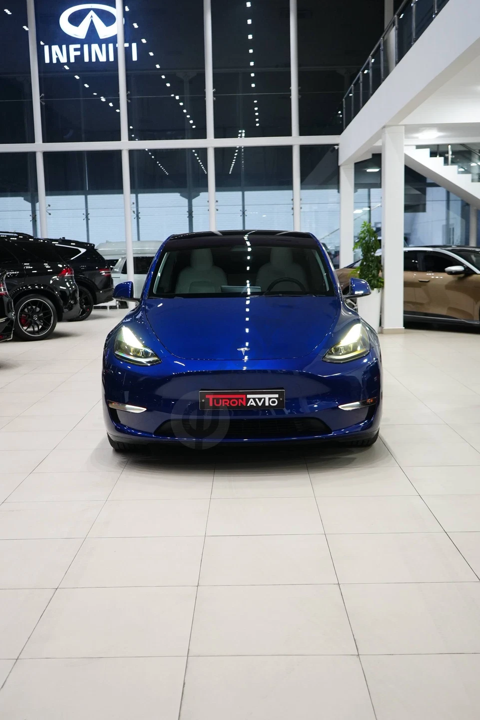 Tesla Model Y Dual Motor 2022 - Cover Photo