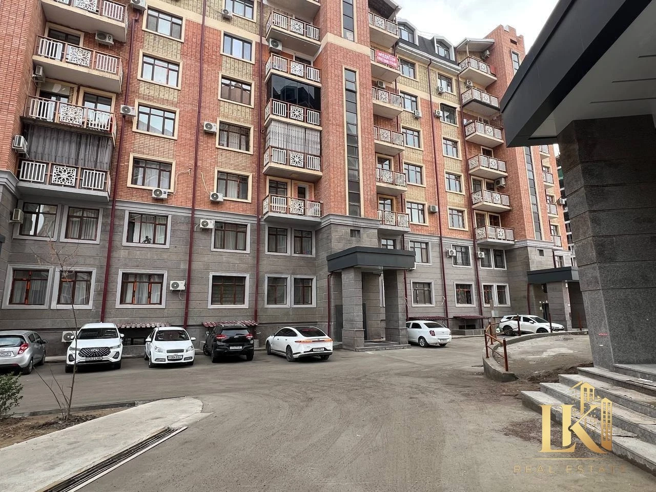 3-комнатная квартира Mashxadi Residence 95,13 м² - Cover Photo