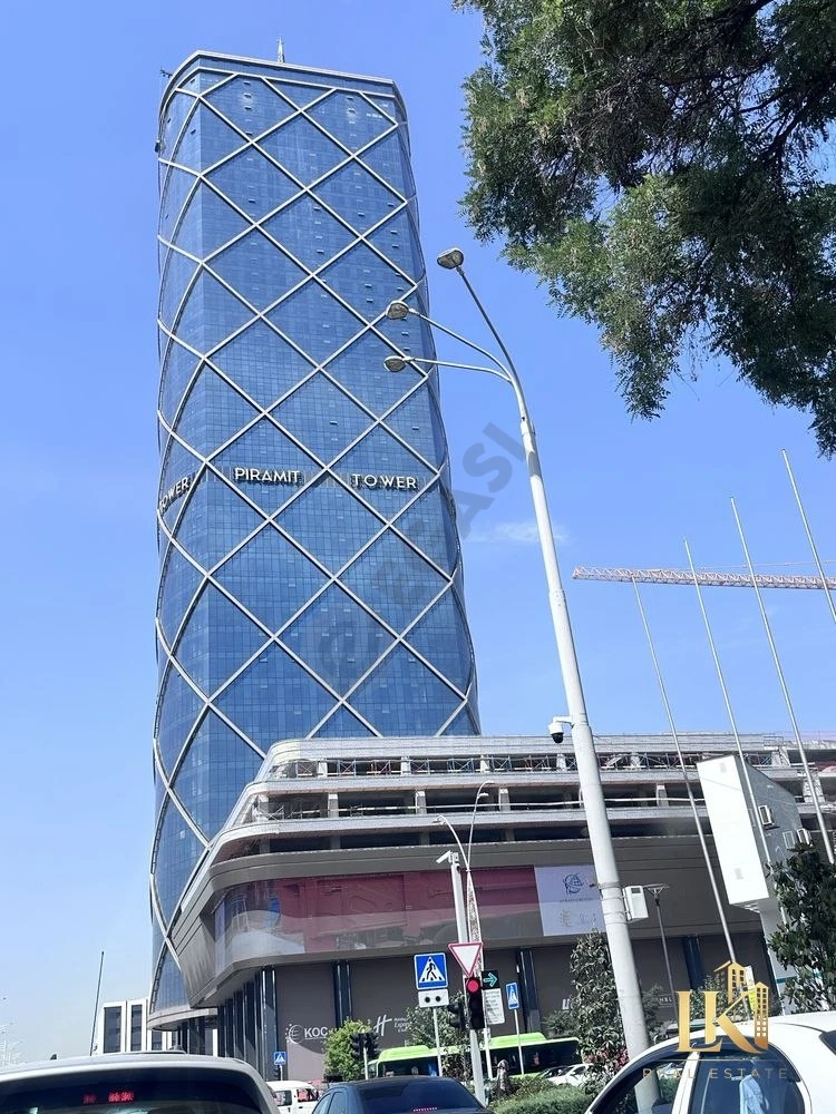2-room apartment in Piramit Tower, Yakkasaray - Cover Photo