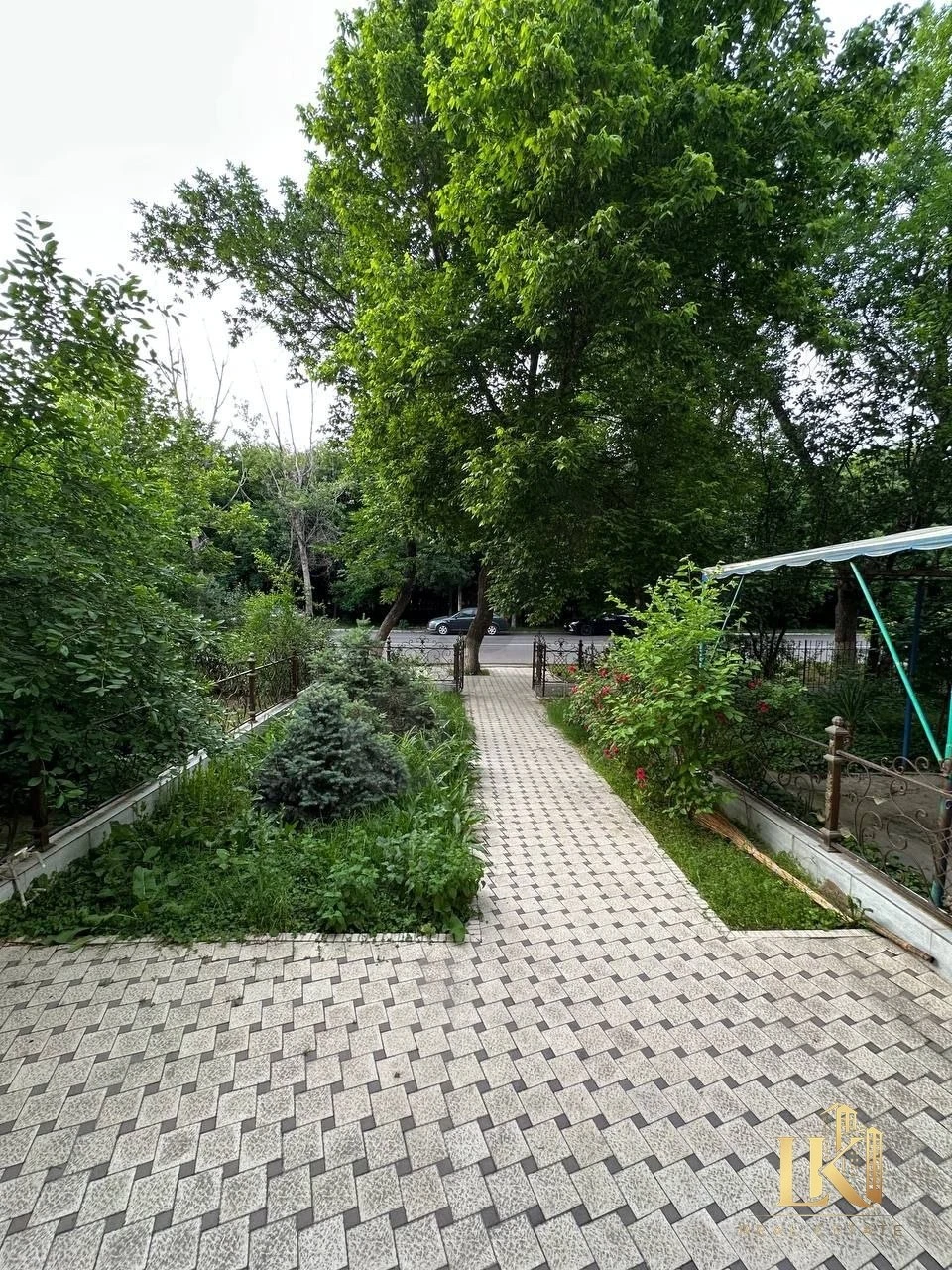 Нежилое помещение 70 м² с ремонтом и мебелью - Cover Photo