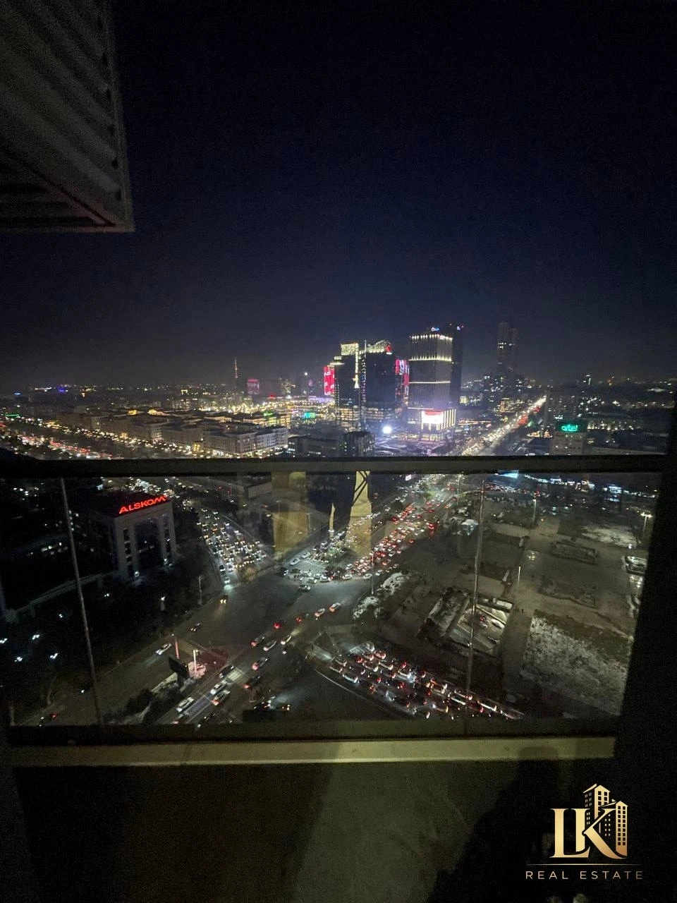 Квартира 3 комн. NRG U Tower - Cover Photo