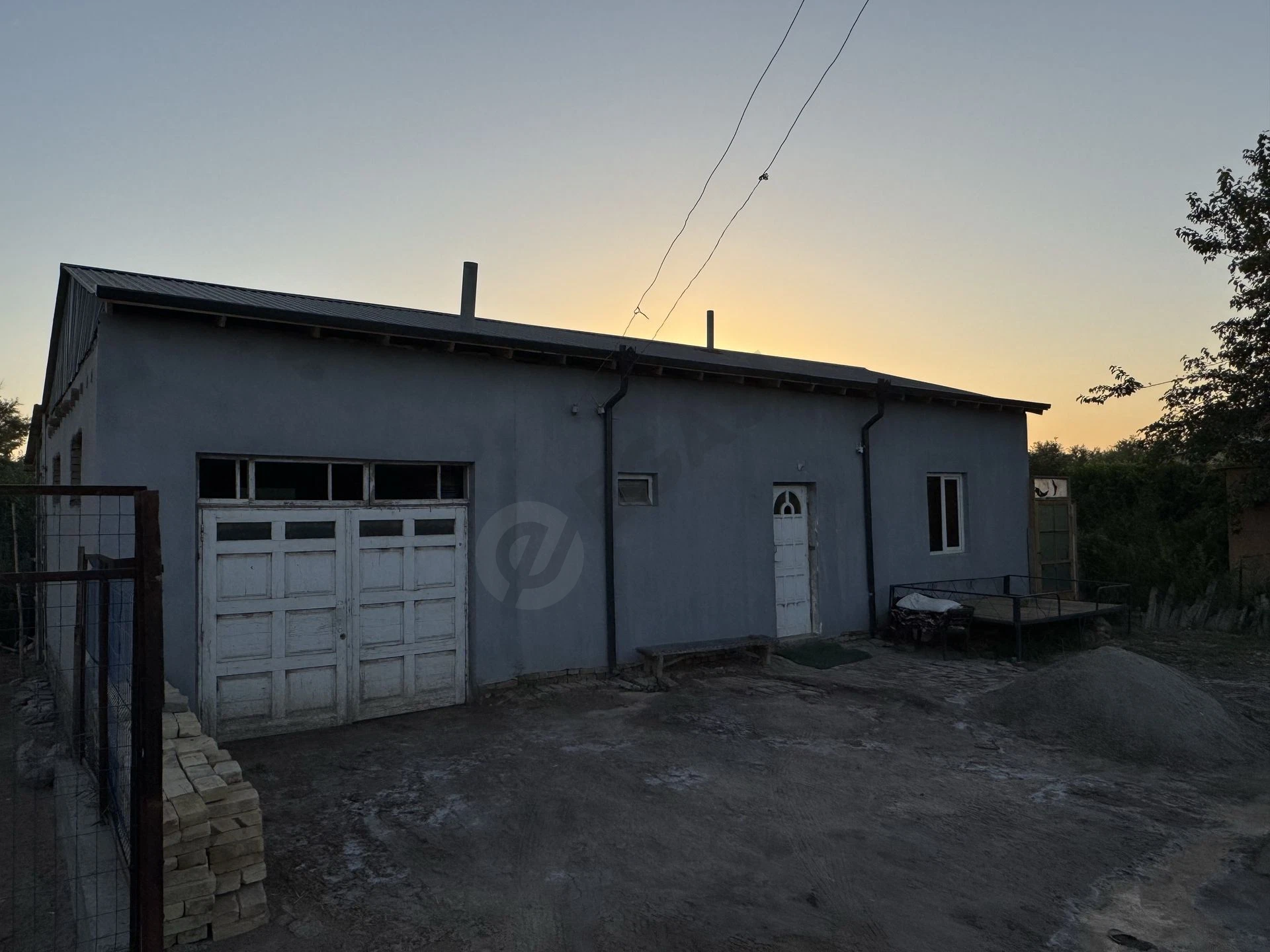 Dacha daryo boyida hama narsa bilan sotuvda - Cover Photo