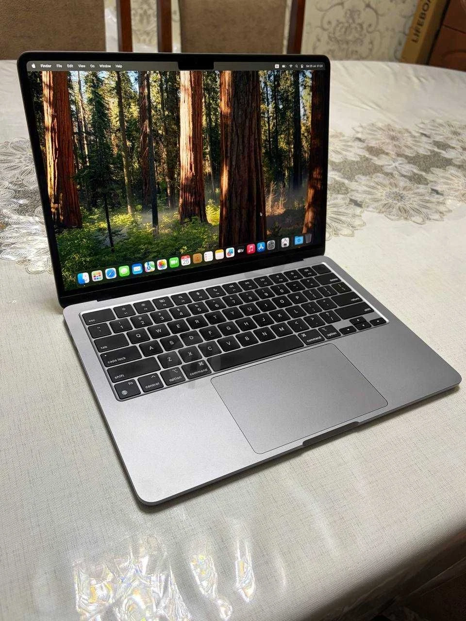 MacBook Air M3 13" 16GB/256GB Space Gray (2024) Идеальное состояние - Cover Photo