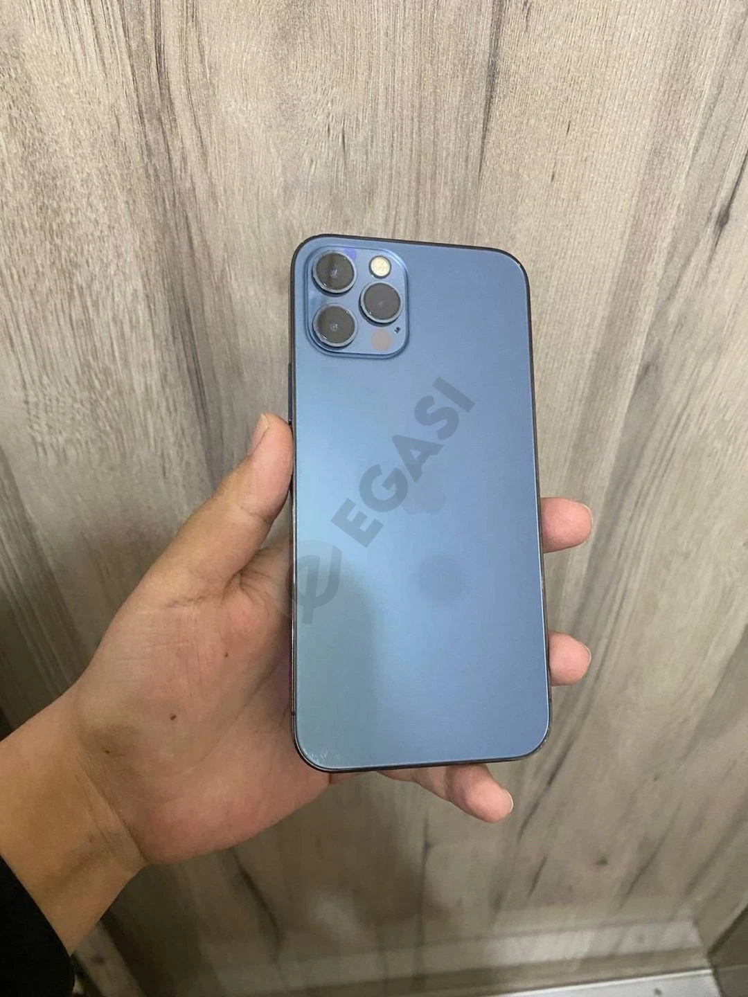 iPhone 12про с гарантие - Cover Photo
