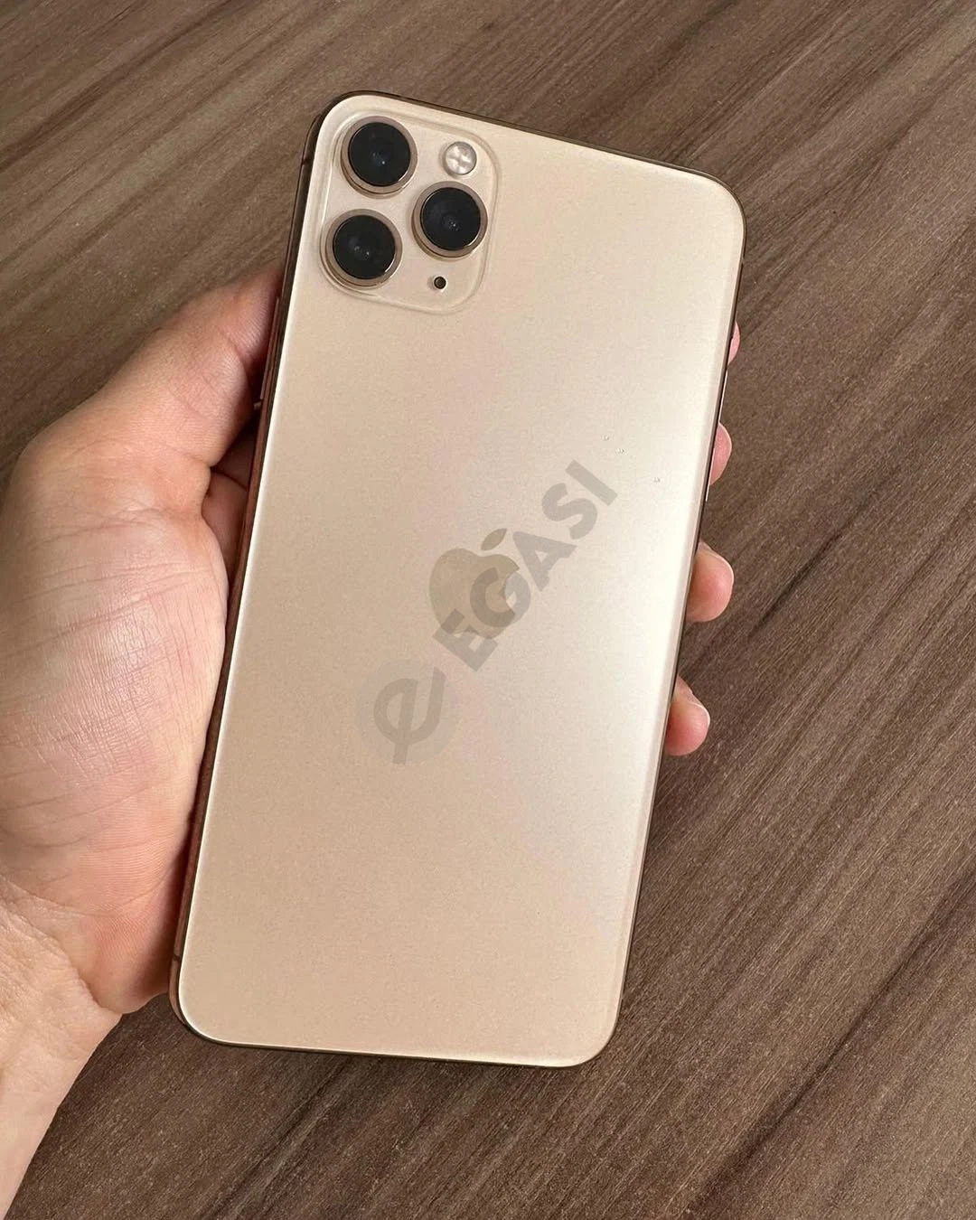 iphone 11 pro max - Cover Photo