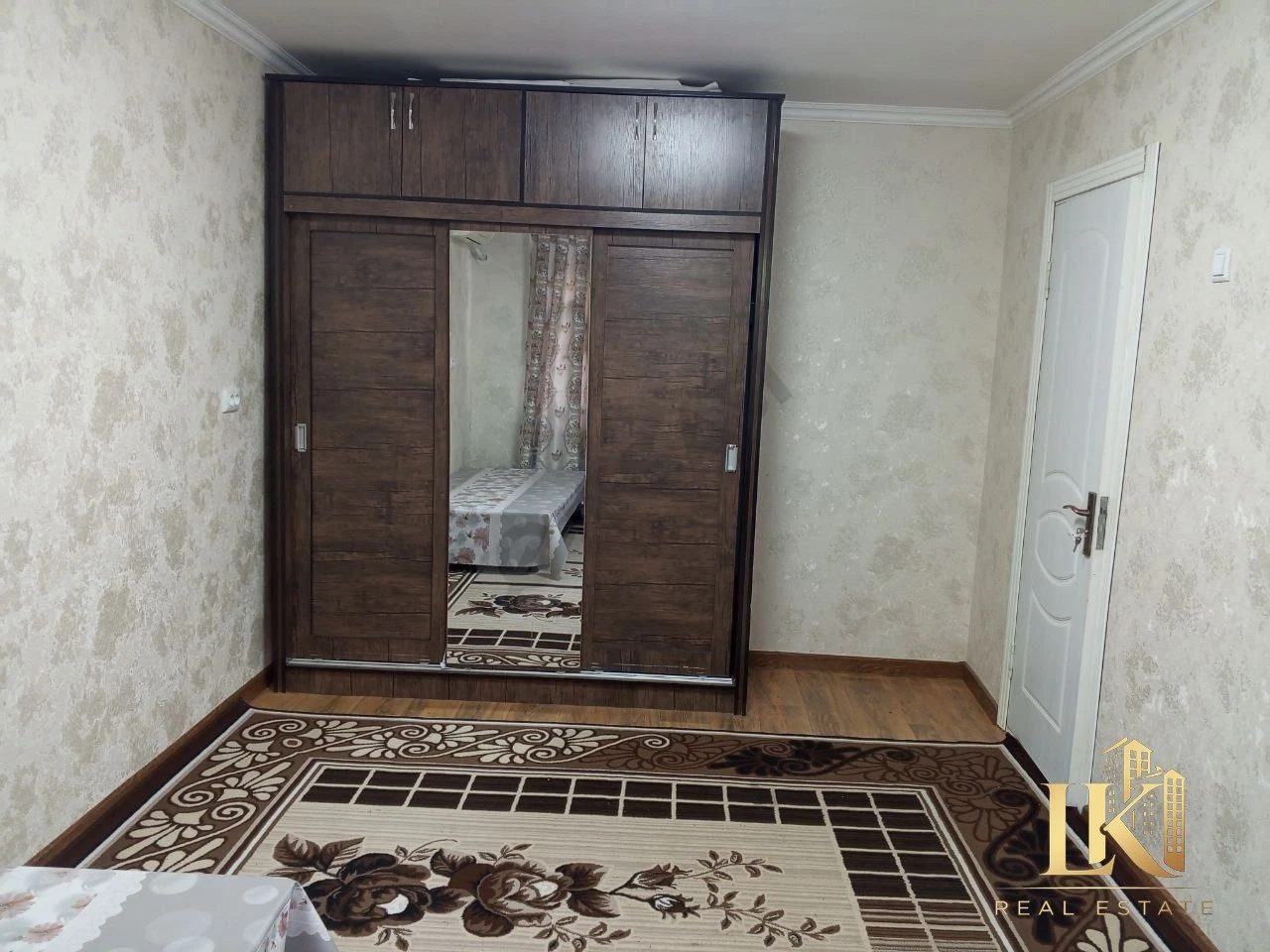 1-комнатная квартира 28 м² Юнусабадский - Cover Photo