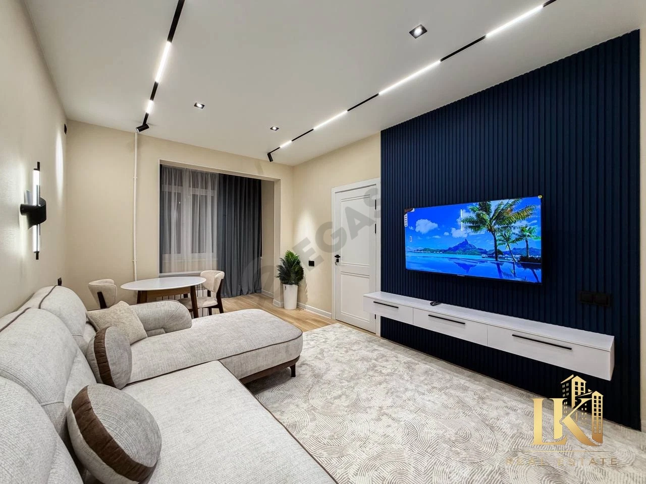 2-комнатная квартира с евроремонтом, 50 м² - Cover Photo
