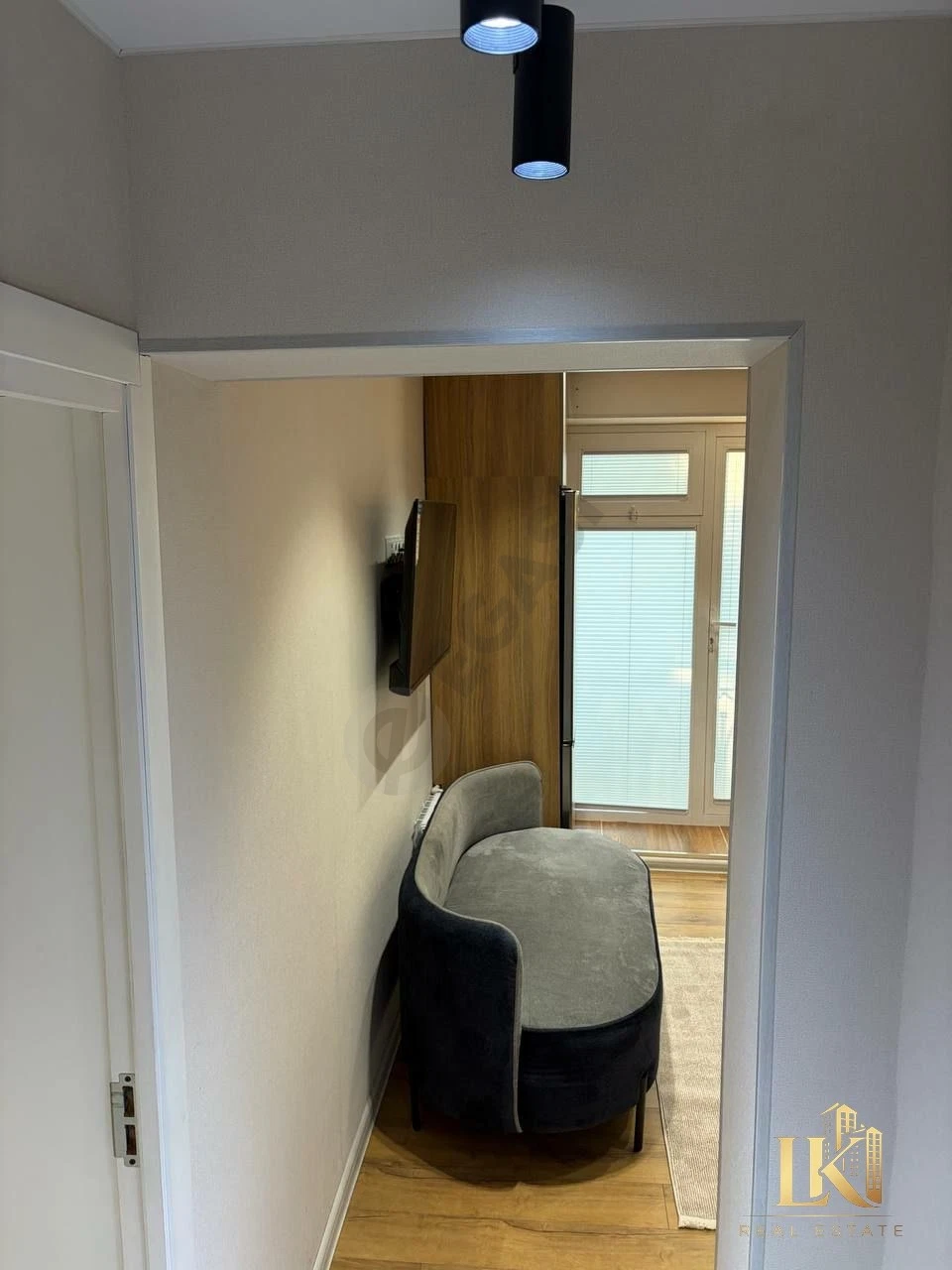 Image 8