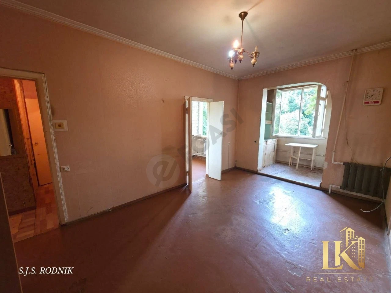 1-комнатная квартира в кирпичном доме 35 м² - Cover Photo