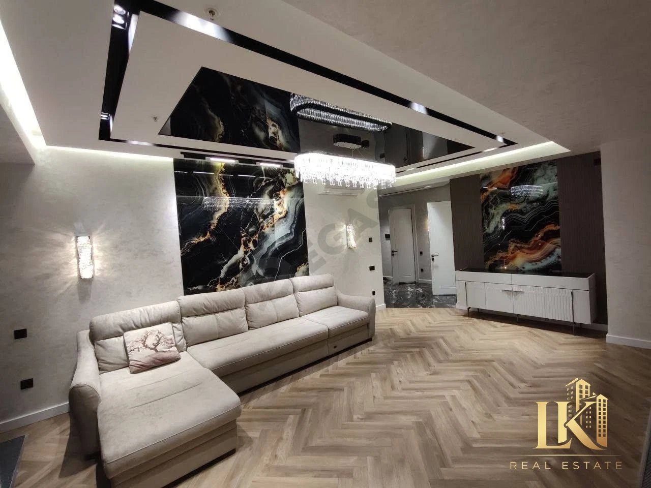 Квартира в ЖК NRG U-Tower, 2 комнаты, 72 м², 14/27 этаж - Cover Photo