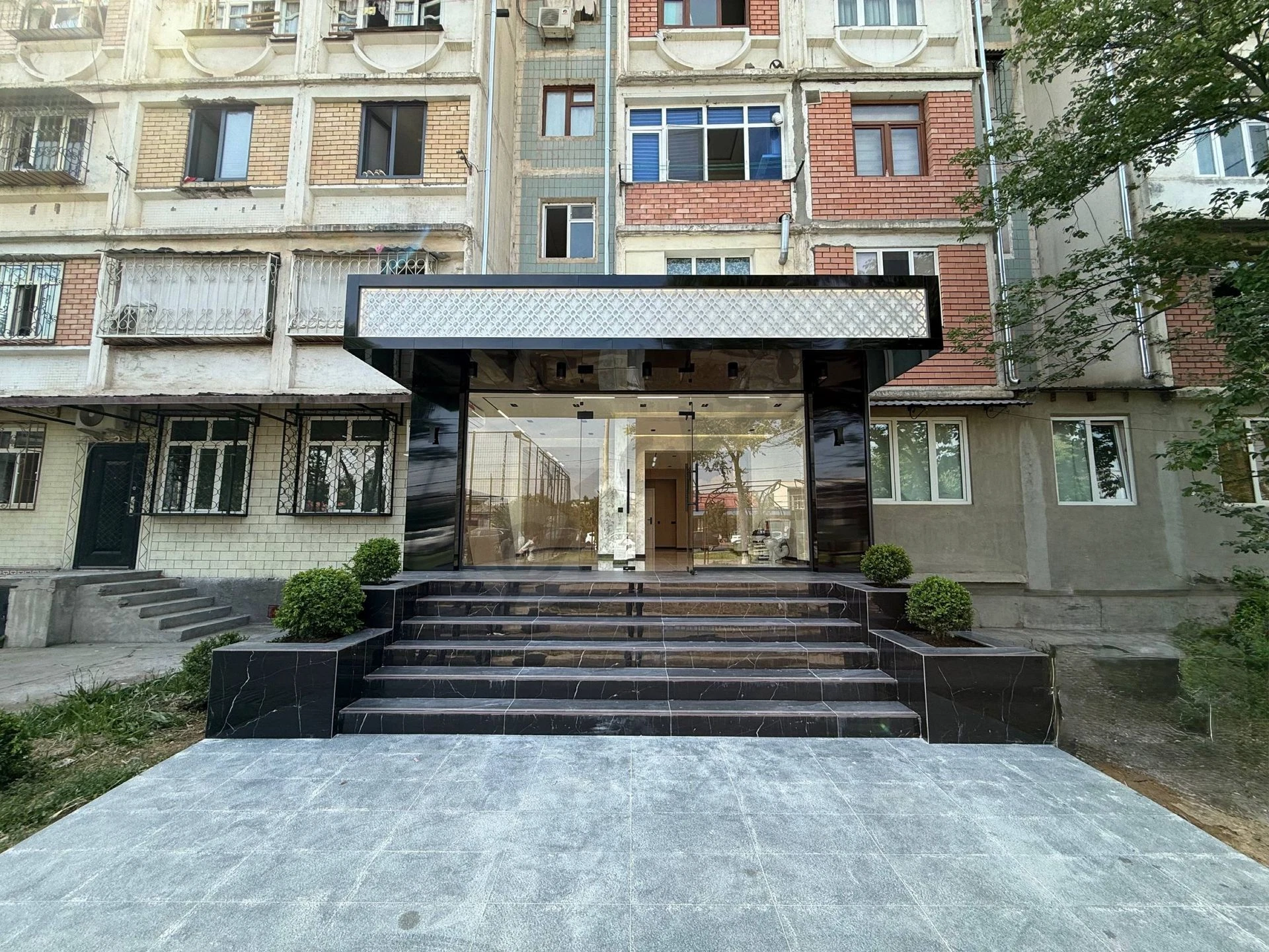 Не жилое помещение готовые арендатор 1600$ тахтапул ул.зебзор - Cover Photo