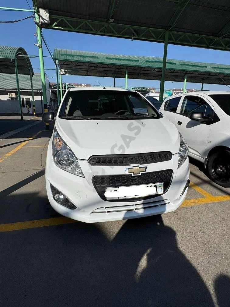 Chevrolet Spark, 2017 - Cover Photo