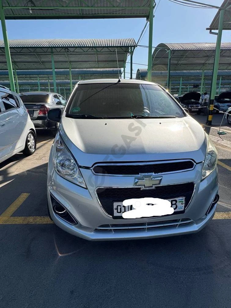 Chevrolet Spark, 2017 - Cover Photo