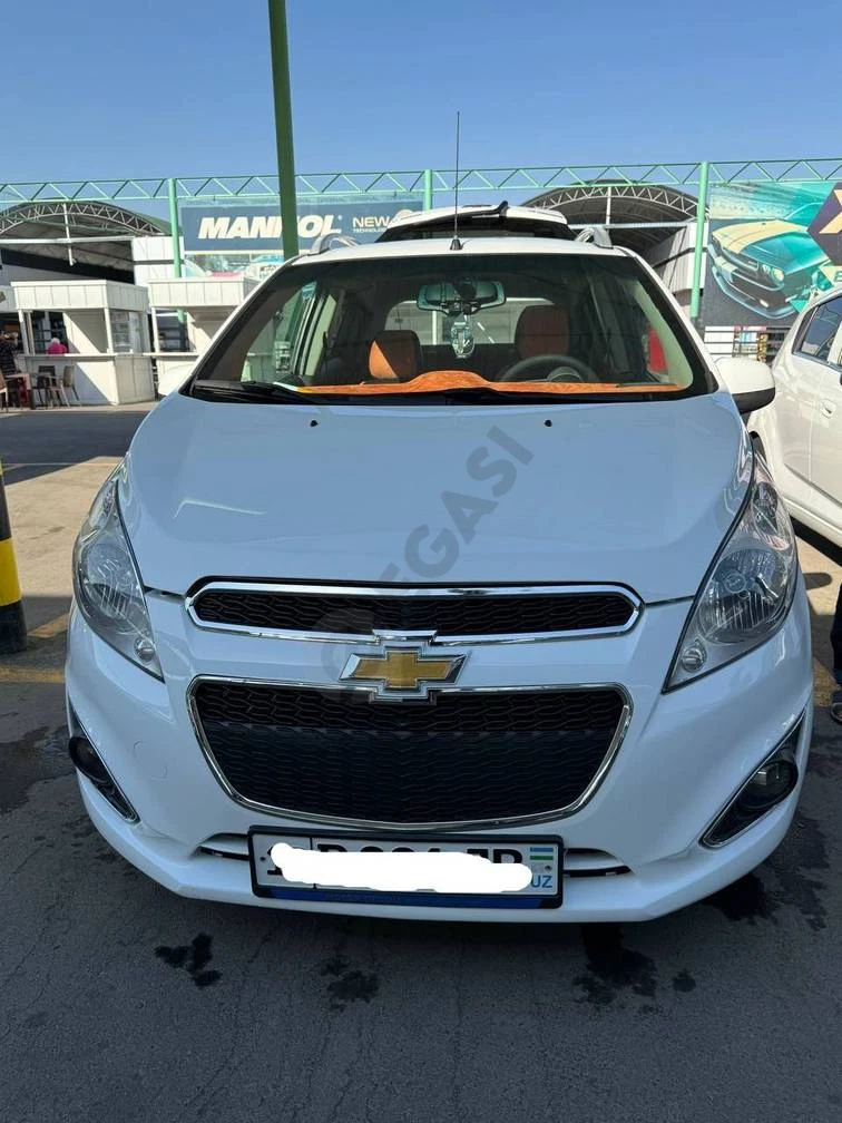 Chevrolet Spark, 2015 - Cover Photo