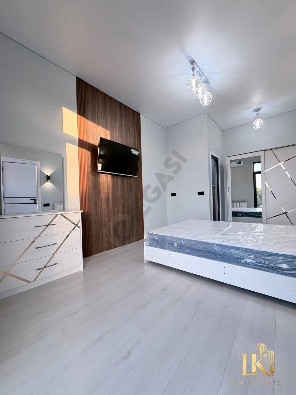 3-комнатная квартира в ЖК Askiya City, 71 м² - Cover Photo