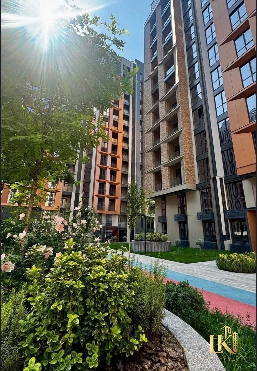 Apartment in Regnum Plaza, 2 rooms, 7/15 floor, 66 m² - Cover Photo