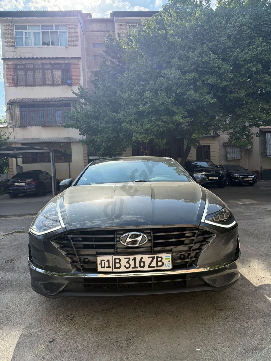 Hyundai Sonata 2.0 - Cover Photo
