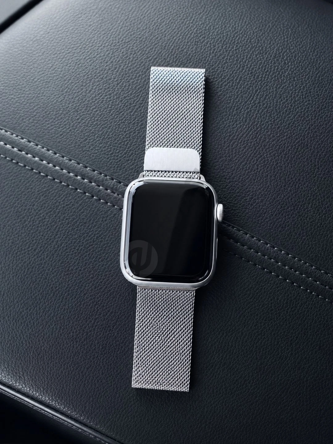 Apple Watch Series 7 (45 мм, Stainless Steel/Sapphire) - Cover Photo