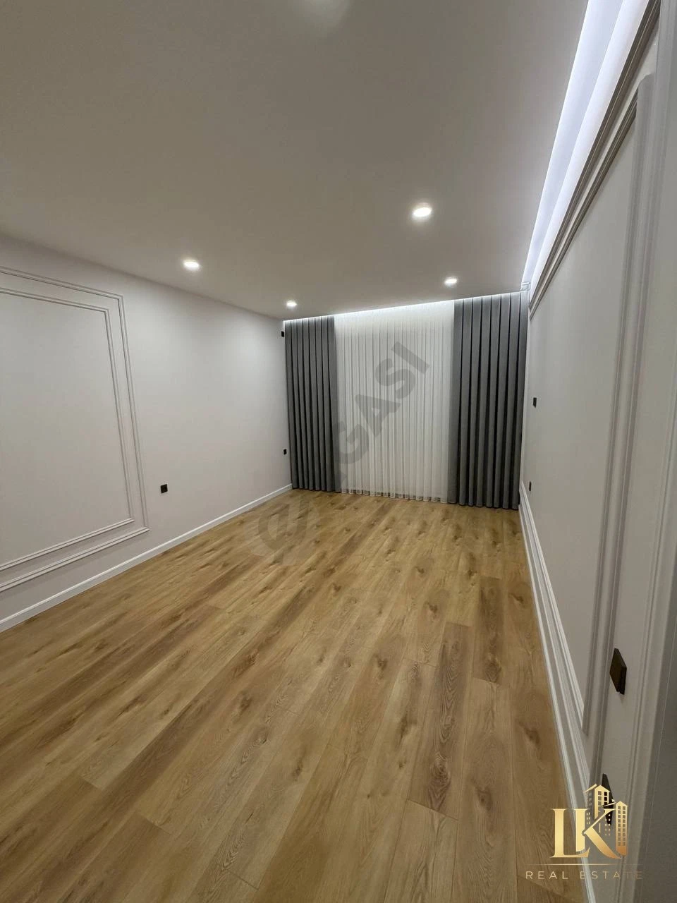 Neo House 3-комнатная квартира - Cover Photo