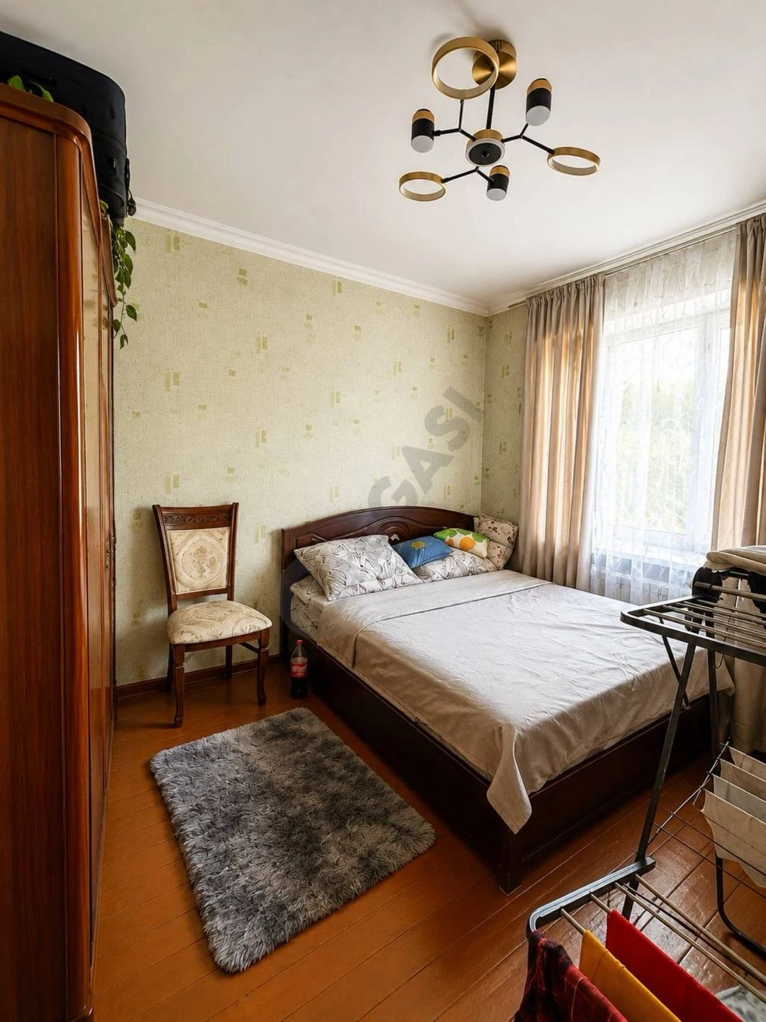 Срочно продается 3х ком квартира, Сергели, кирпич, 1 этаж Бинокор - Cover Photo