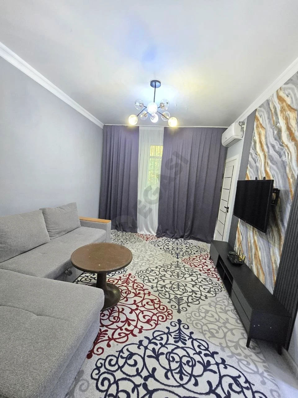 2/4/4 apartment Chilonzor 6 kvartal 47 kv m - Cover Photo