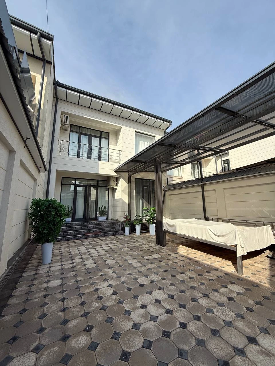 Toshkent tumani Avliyo ota - 250 m2 5 xona - Cover Photo