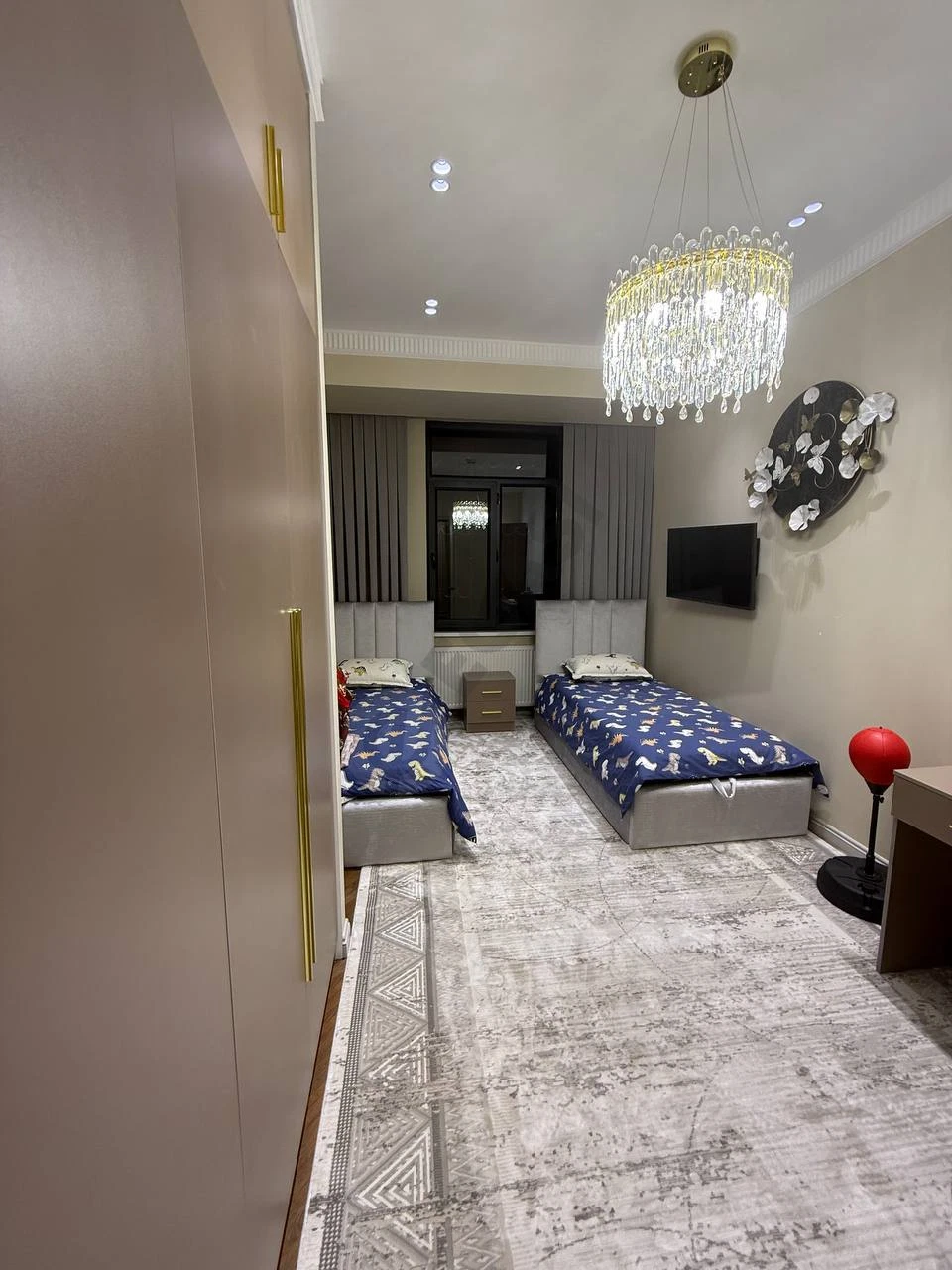 3-комнатная квартира в Шайхонтохуре, 90м², 4-этаж - Cover Photo