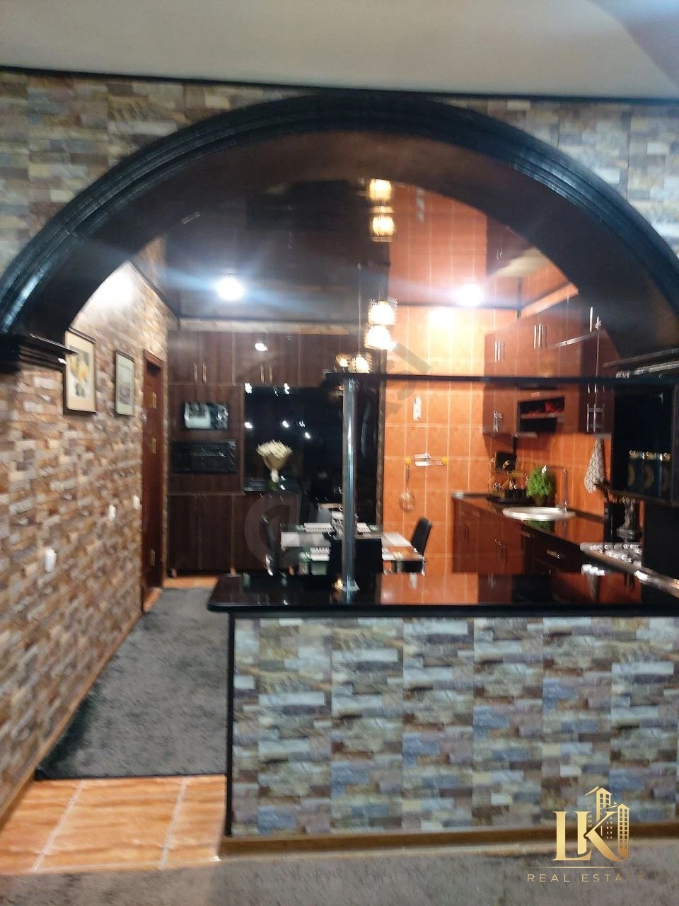 5-комнатная квартира с евроремонтом, 125 м² - Cover Photo