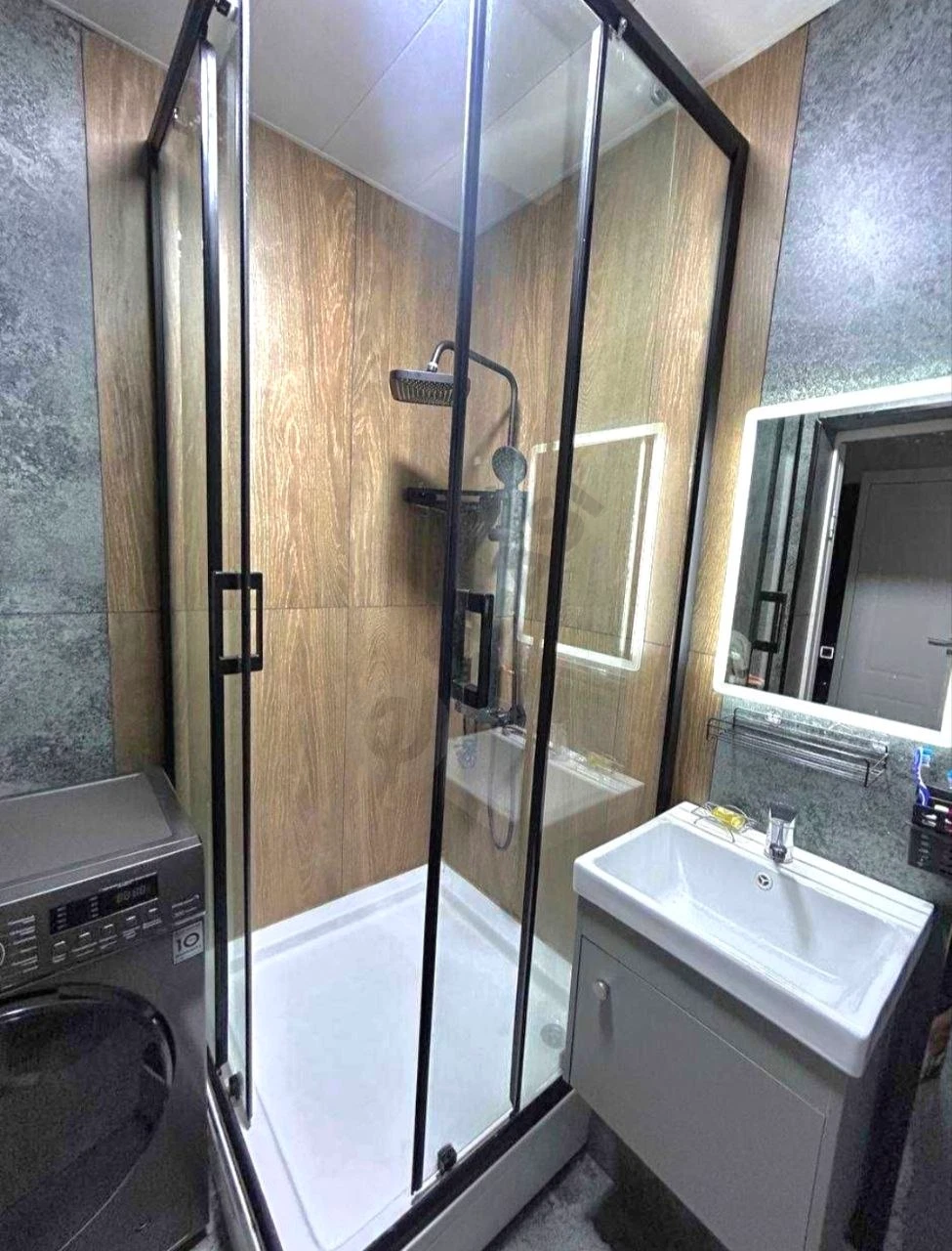 Image 7