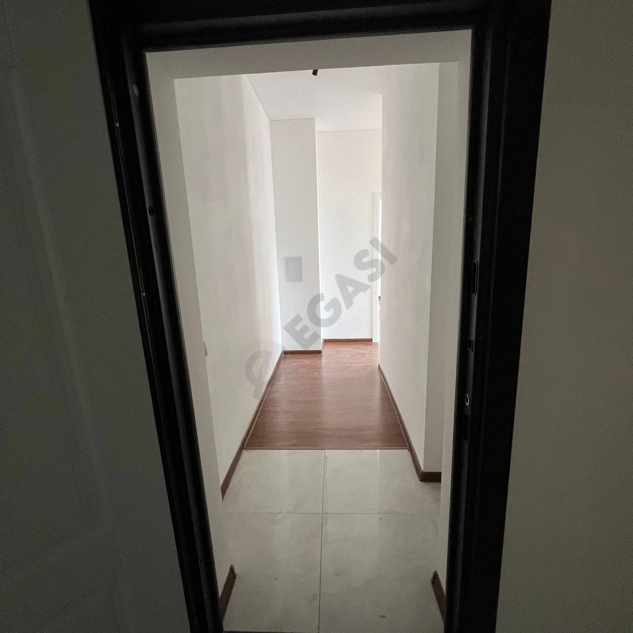 2-room apartment Sergeli Turon bekat 52 kv - Cover Photo