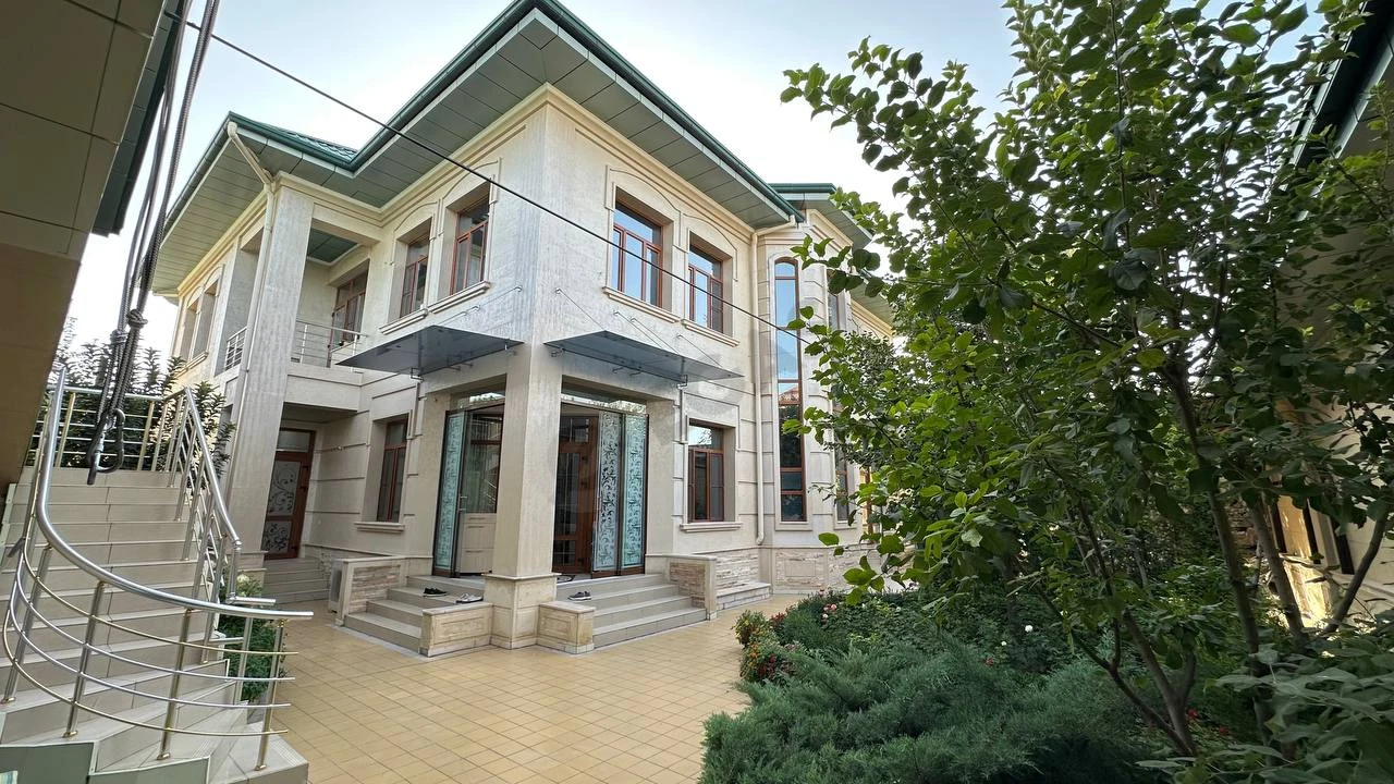 Hashamatli hovli Yashnobod tumanida, 12 sotix, 11 xonali - Cover Photo