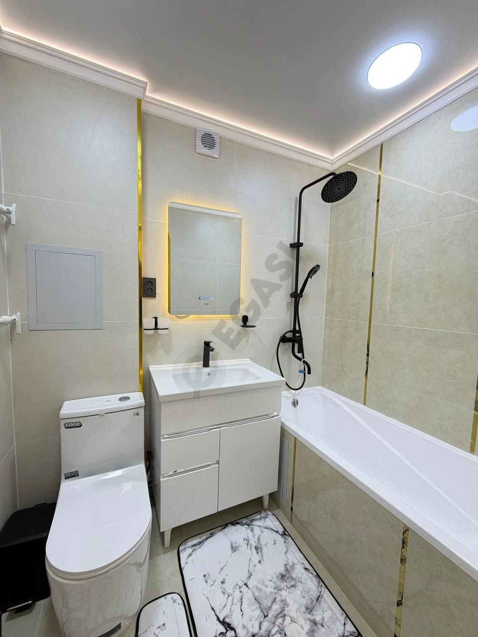 Квартира 2 комнаты, 55 м2, евро ремонт, Парус - Cover Photo