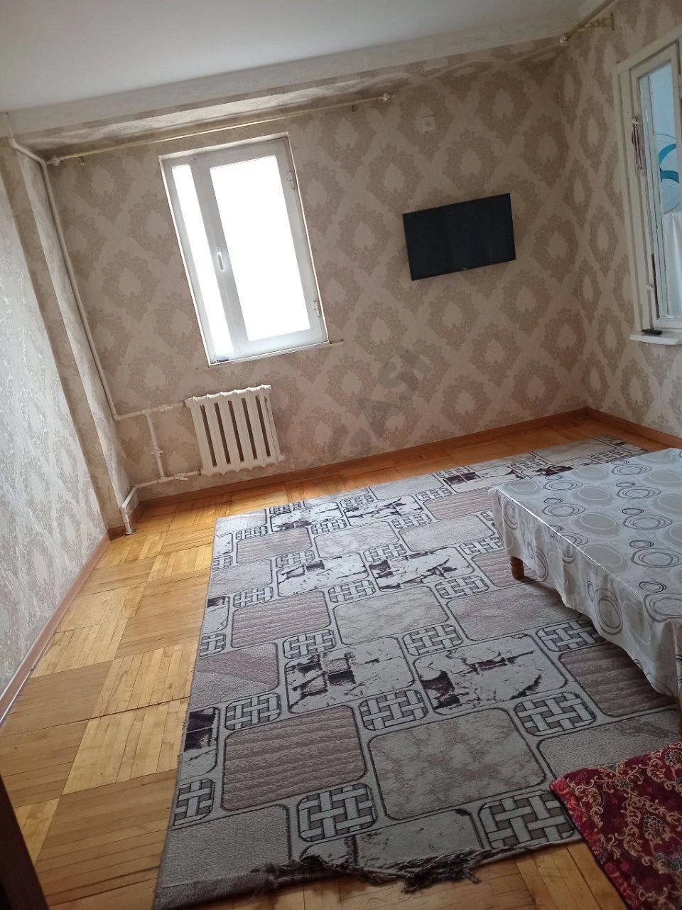 Apartment in C-26 Gulabad, 3rd floor of 9-story building, 70 m² - Cover Photo