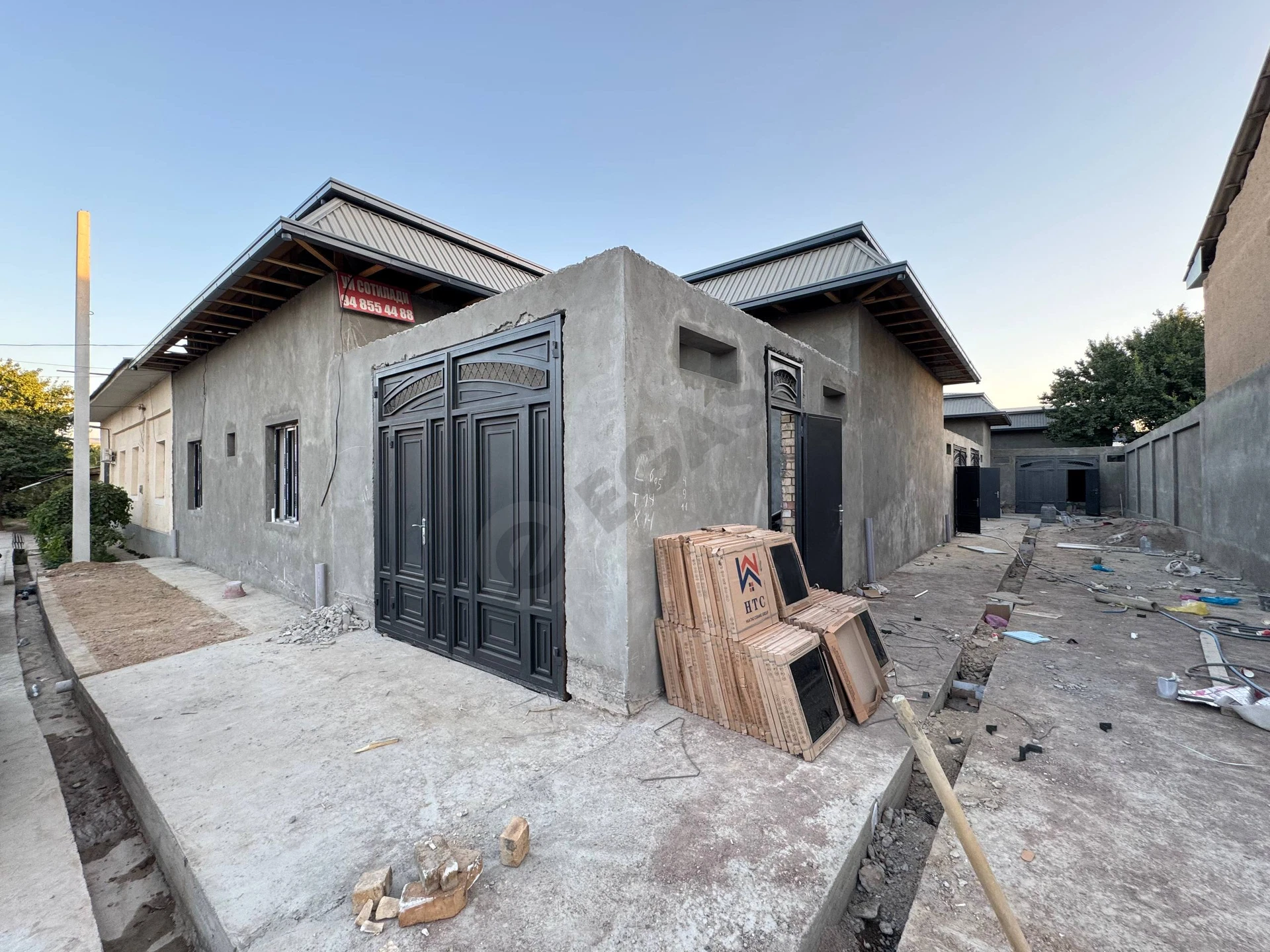 Residential Property Tashkent District - 4-5 Room Houses - Cover Photo