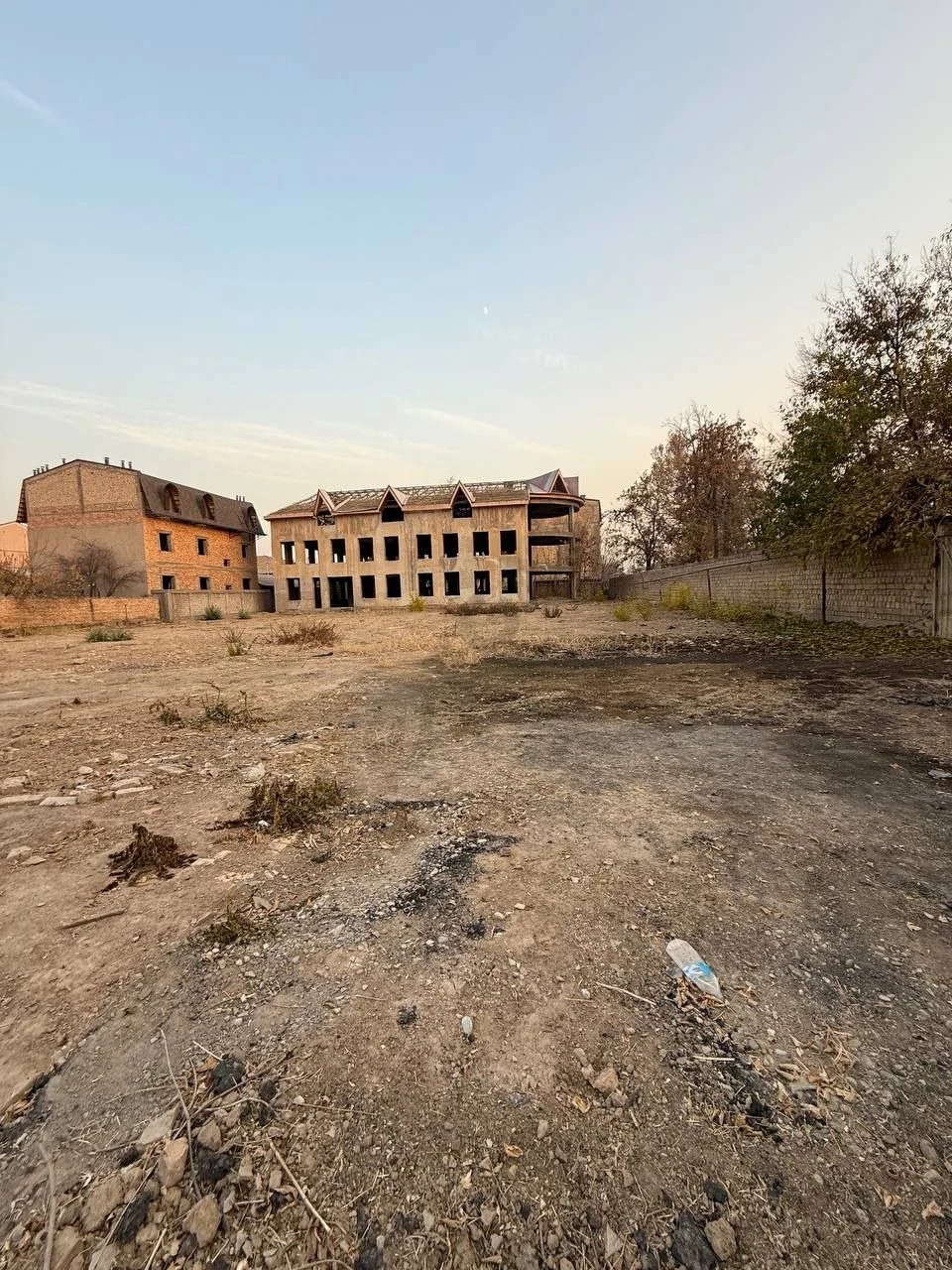 Земельный участок под строительство + здание, Мирзо-Улугбекский район - Cover Photo