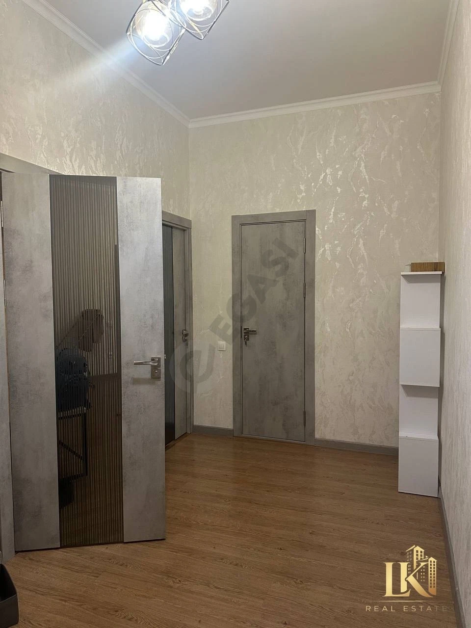 2-комнатная квартира в ЖК Golden House - Cover Photo