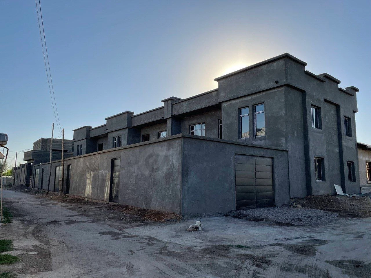 Euro cottage Hi-Tech style 360m² 5 rooms - Cover Photo