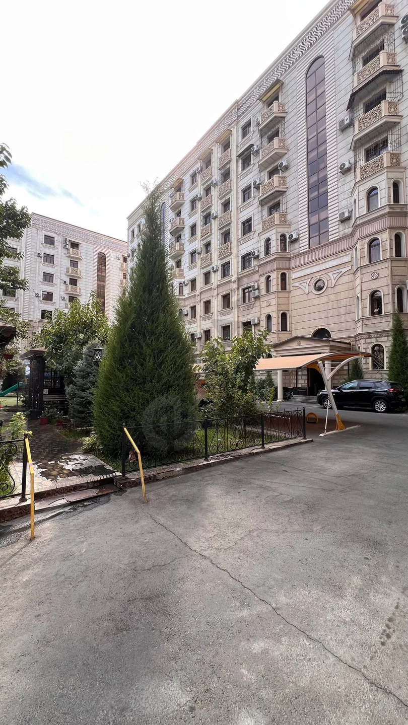 3-комнатная квартира в ЖК Яккасарай, 6/8 этаж, 104 кв.м - Cover Photo
