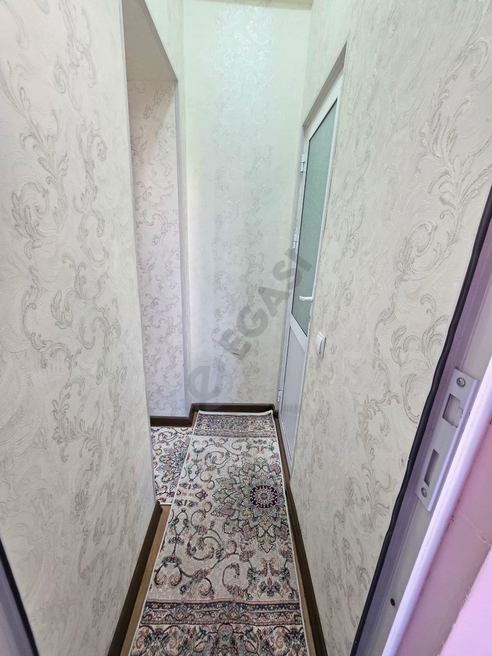 Sergeli 6A Novelty 2-room 48m² with repair - Cover Photo